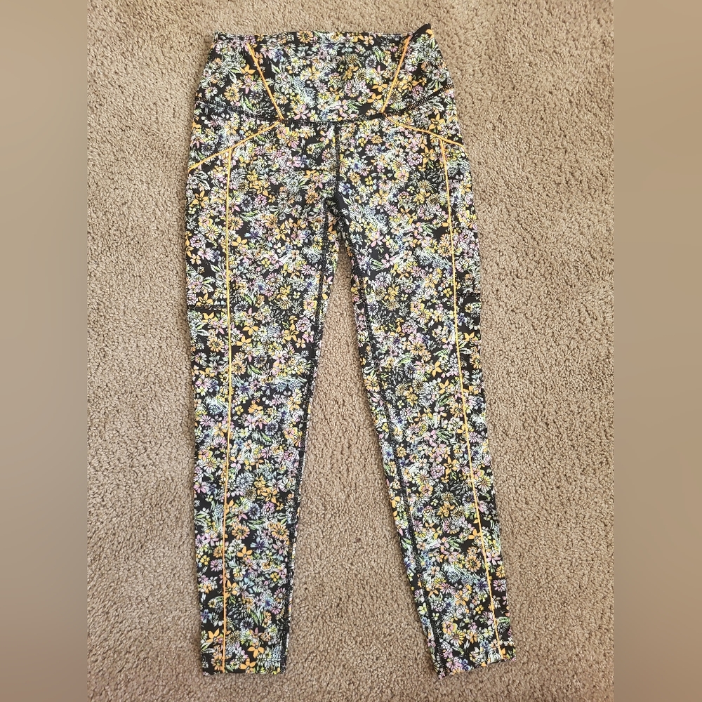 FREE PEOPLE Mid-Rise Ankle Length Eden Printed Leggings size small